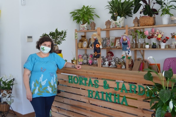 112299 flores1 112299 flores1