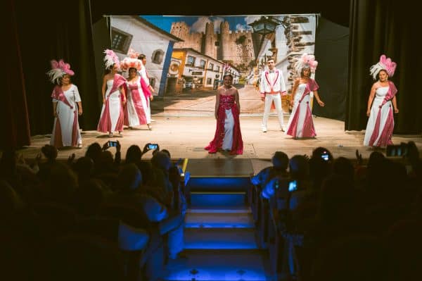 grupo de teatro a raiz