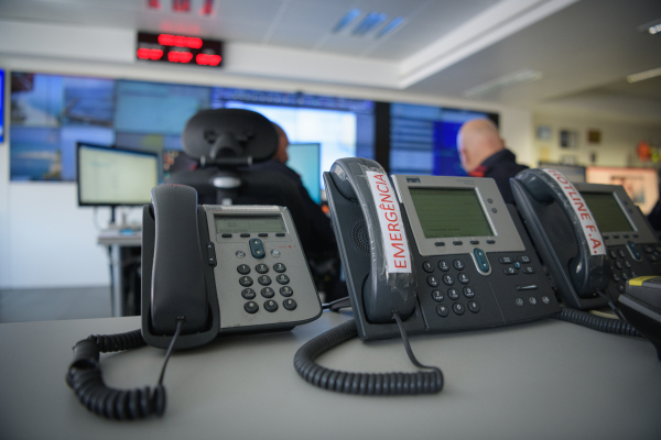 imagem telefone emergencia